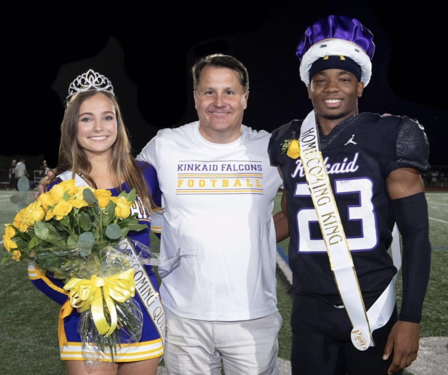 Mississippi high school student crowned homecoming queen, leads football  team to victory in OT - National