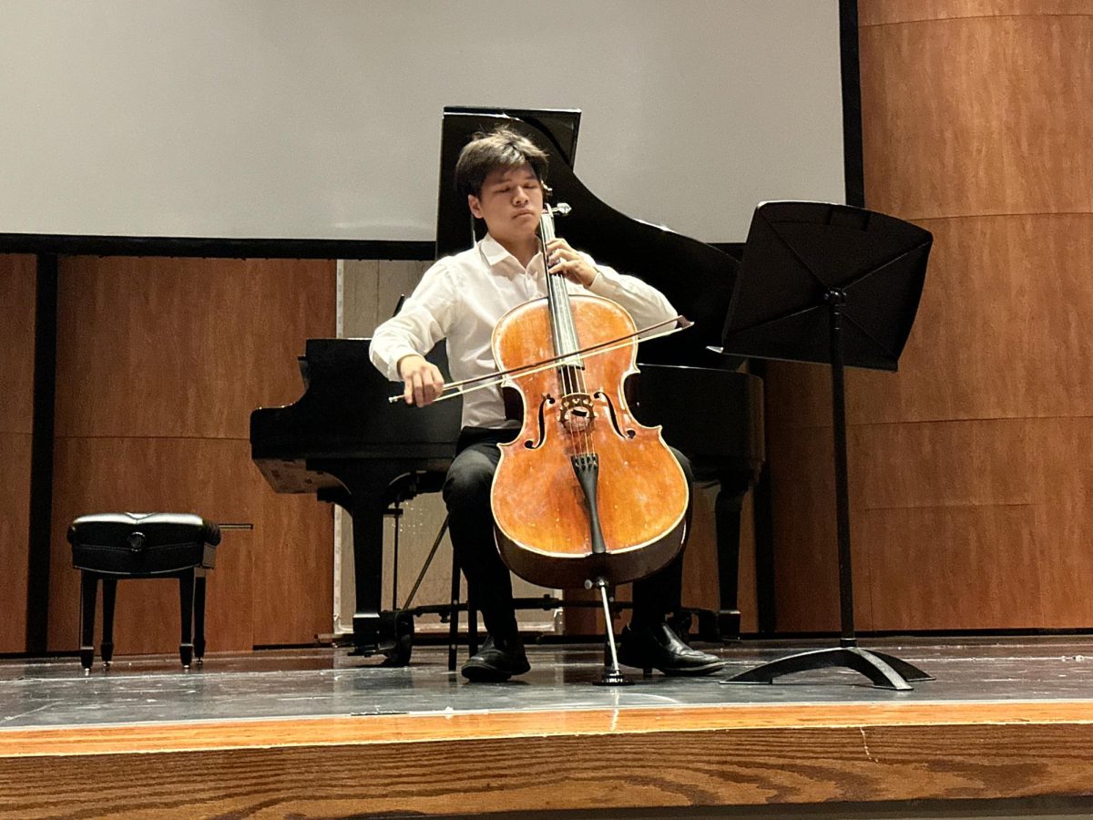 Junior Charlie Yang passionately played a cover of Cello Suite No. 2 by Johann Sebastian Bach.