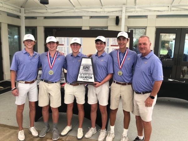 Boys’ golf wins eighth straight SPC tournament